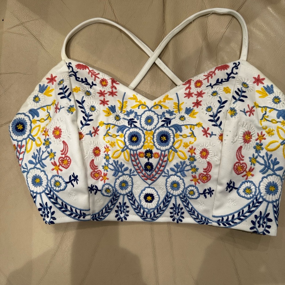 Molly Bracken White Crop Top with Floral Embroidery